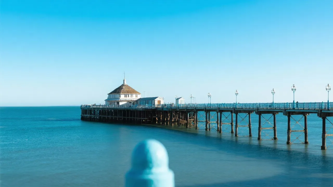 Discovering the Role of Pier Masters